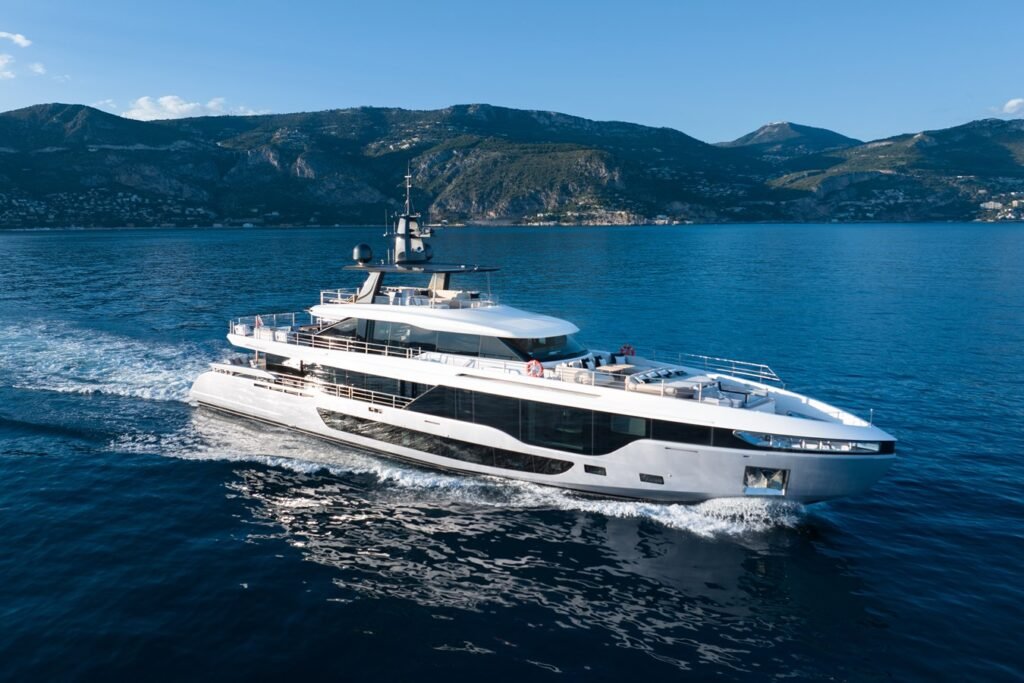 AZIMUT YACHTS 118 OCEAN ONE GRANDE Yacht for sale