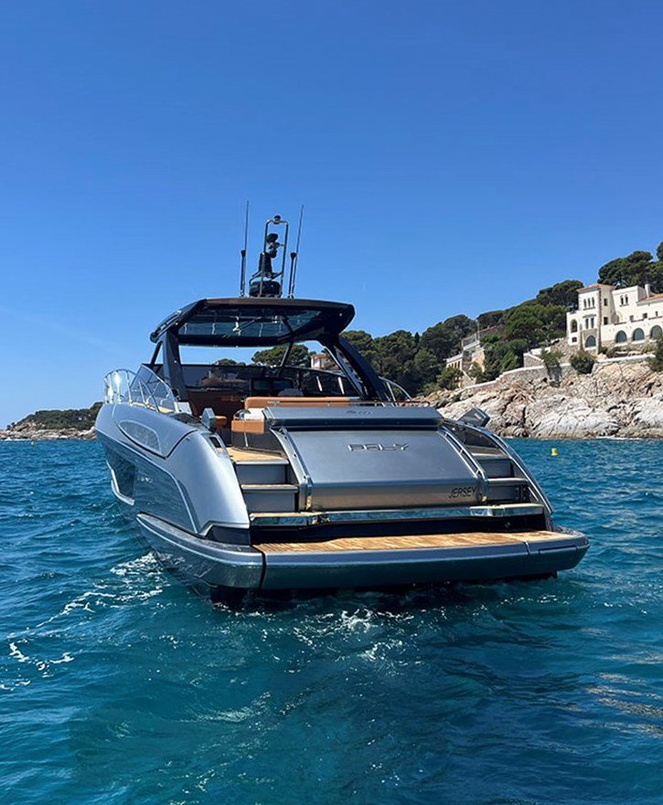 RIVA 56 POLY RIVALE HARD TOP YACHT FOR SALE