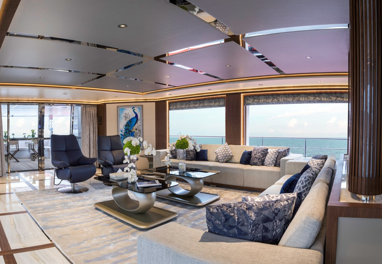 MAJESTY 140 YACHT FOR SALE | INTERIOR