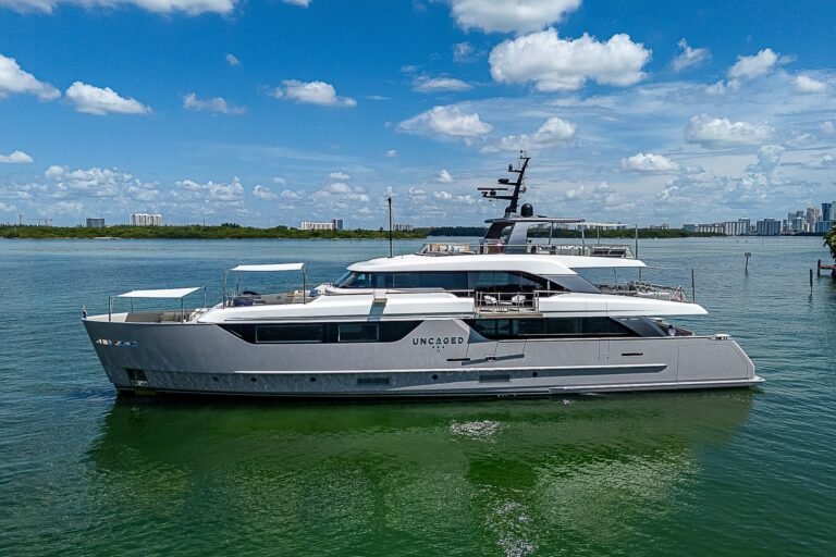 SANLORENZO 118 UNCAGED SEA YACHT FOR SALE