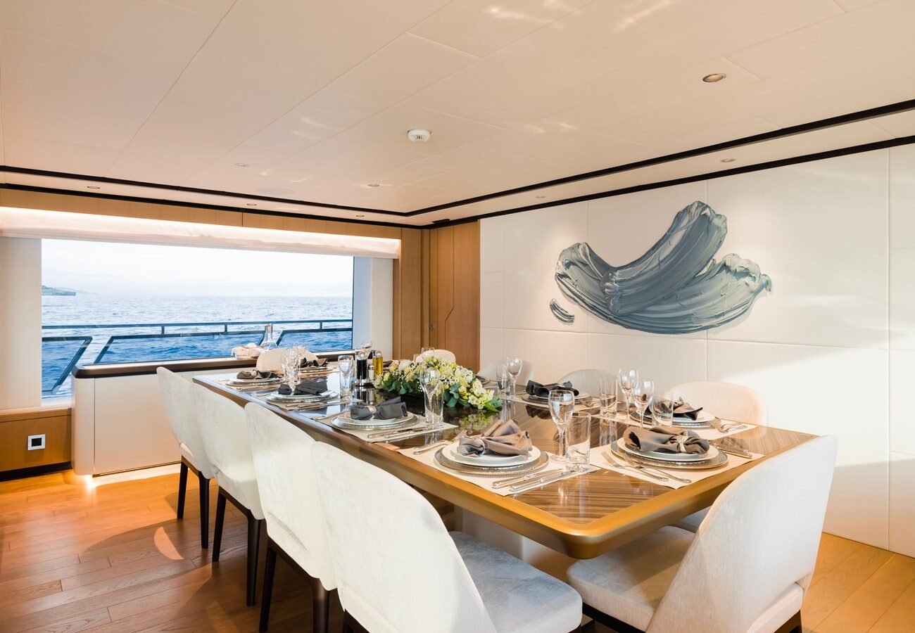 MAJESTY 120 YACHT FOR SALE | INTERIOR