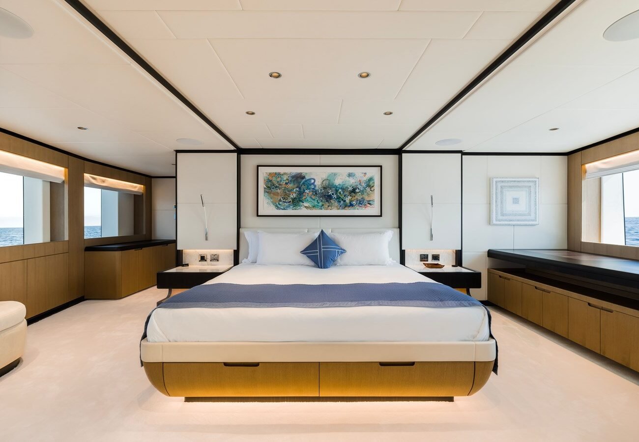 MAJESTY 120 YACHT FOR SALE | INTERIOR