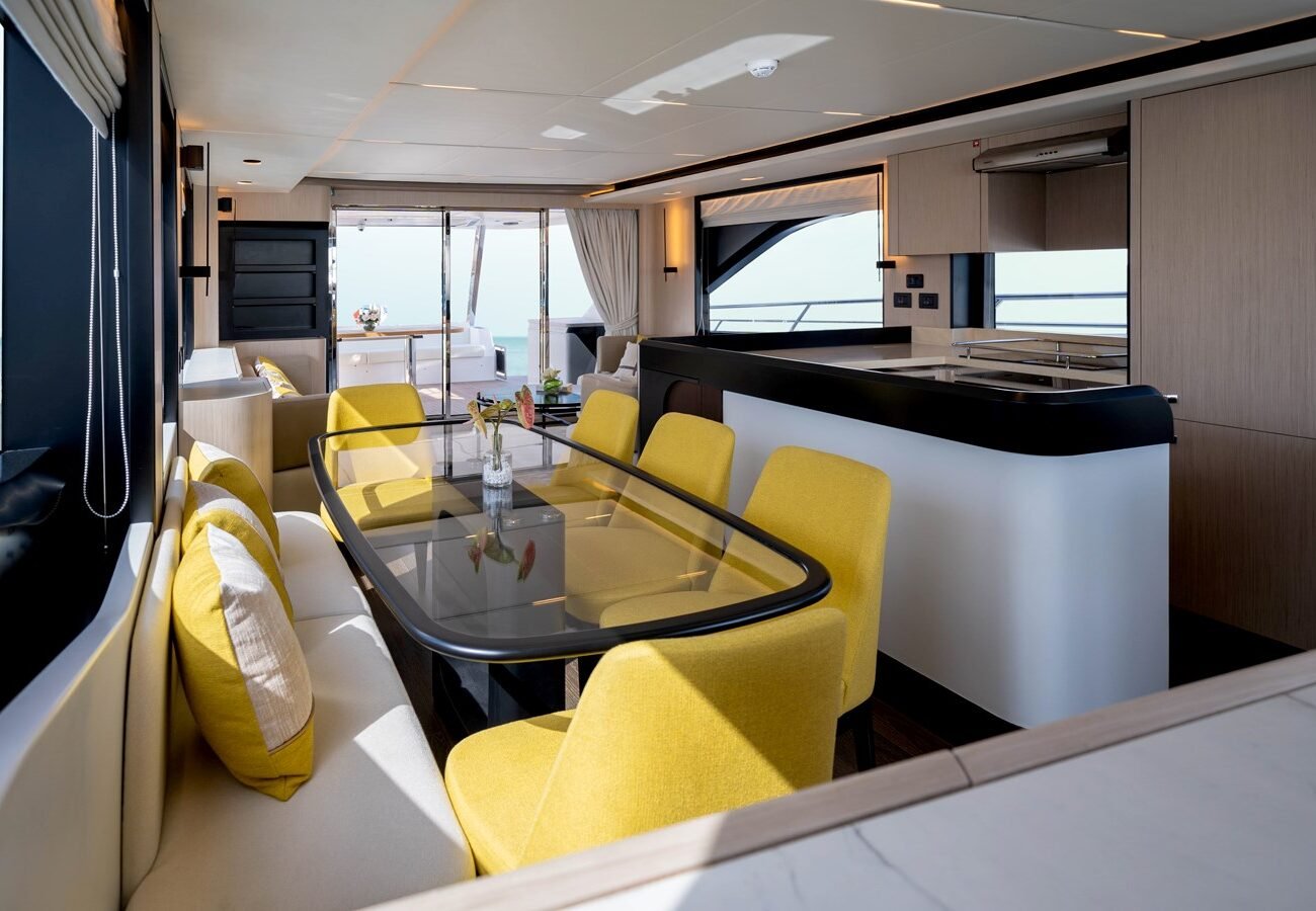 MAJESTY 72 YACHT FOR SALE | INTERIOR (1)