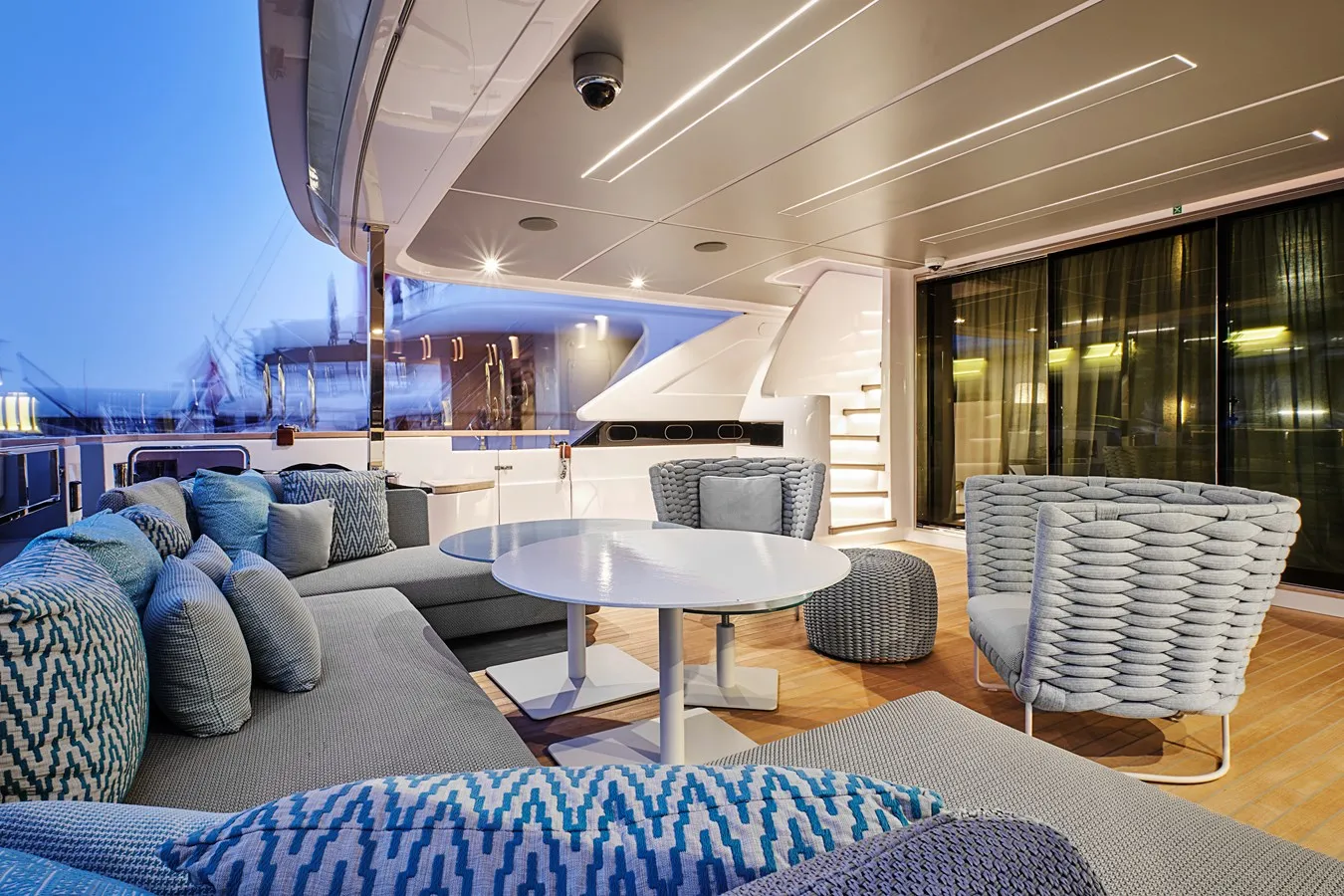 CUSTOM LINE NAVETTA 37 SOKNY YACHT IN VENDITA ESTERNO 3
