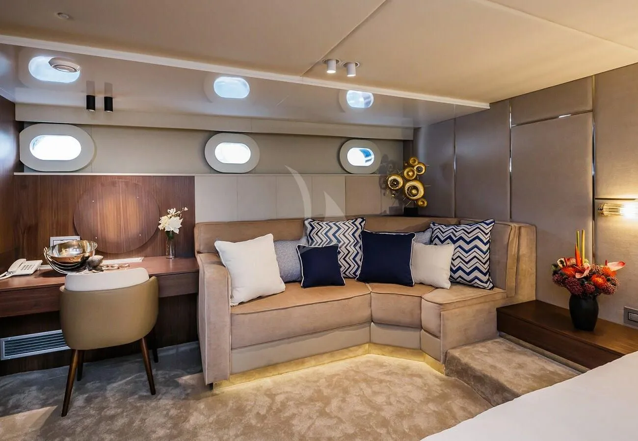 TRAMONTANA CLASE AZUL YACHT IN VENDITA - INTERNI