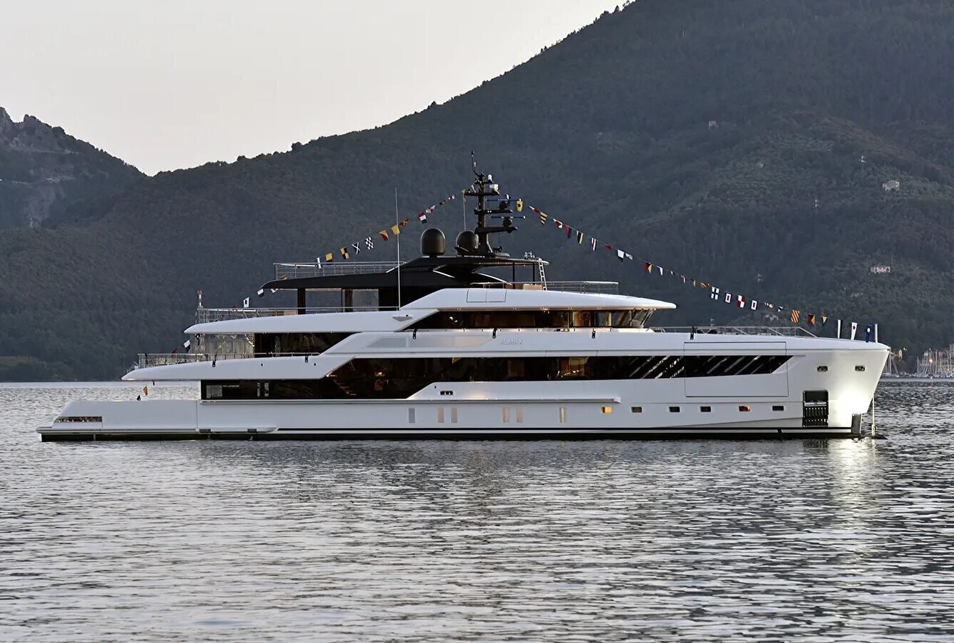 Sanlorenzo Launches Eco Friendly Superyacht Almax