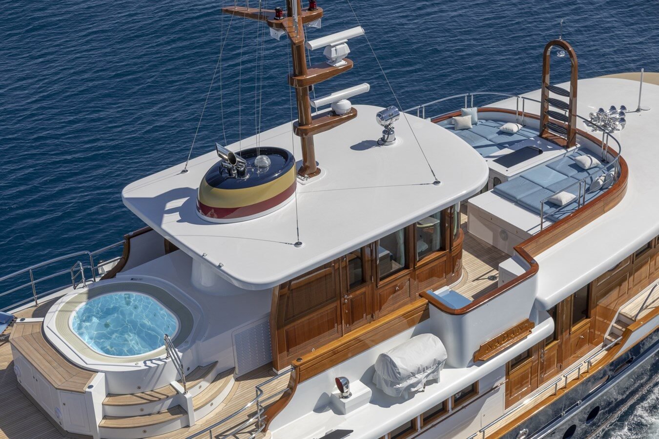 Burger Yacht Nadan close side shot