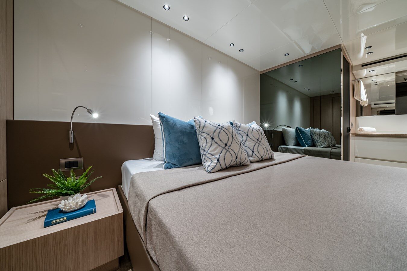 Sanlorenzo 78 Violetta – VIP Accommodation