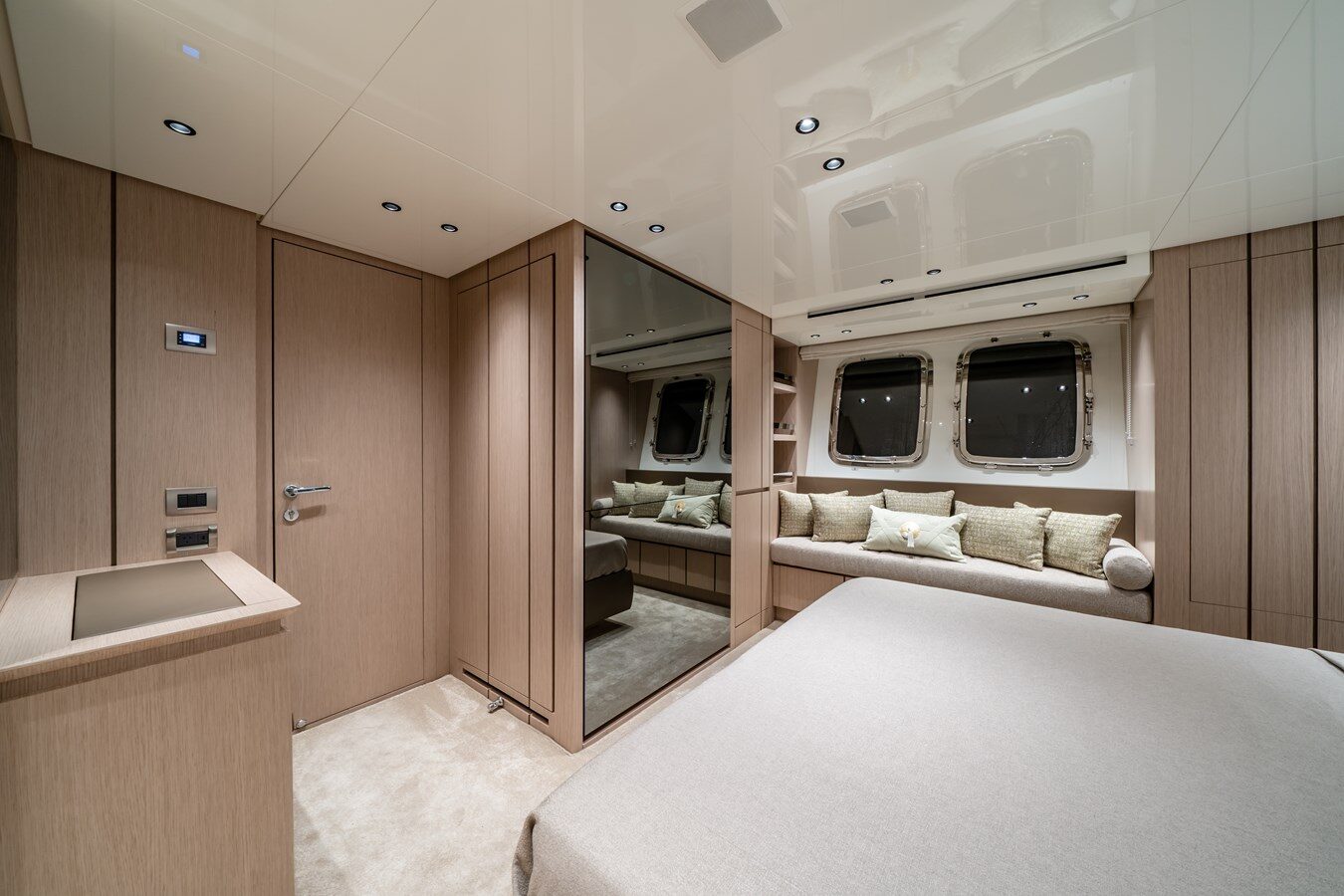 Sanlorenzo 78 Violetta – VIP Cabin