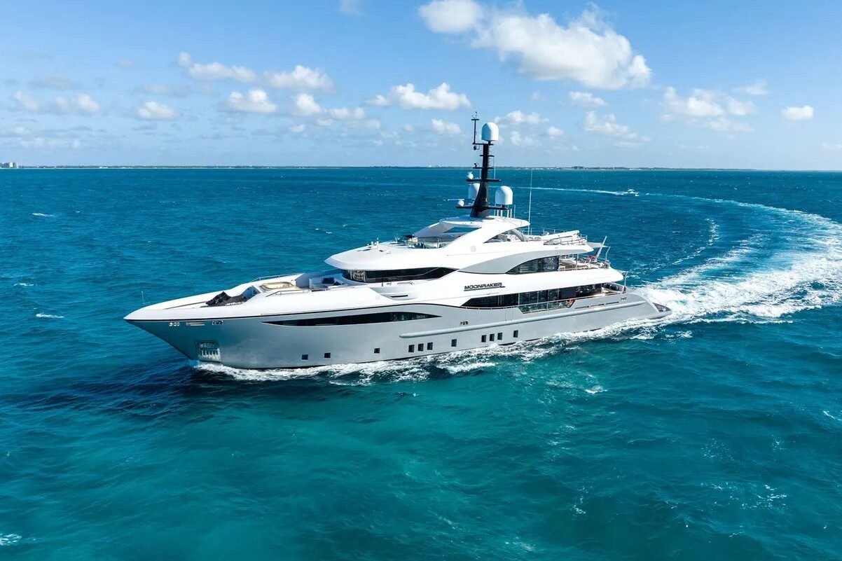 Bilgin Yachts 156 Moonraker cruising elegantly across the sea