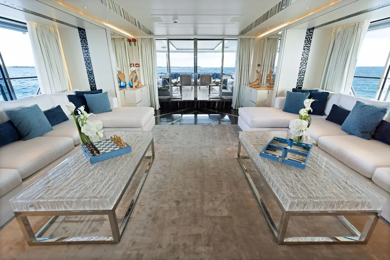Salon with panoramic view on Bilgin Yachts 156 Moonraker.