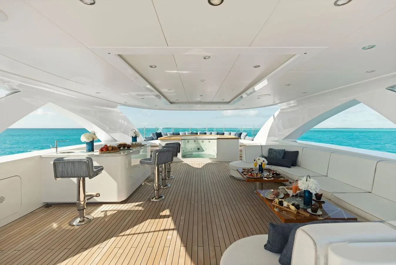 Flybridge lounge and bar area on Bilgin Yachts 156 Moonraker.