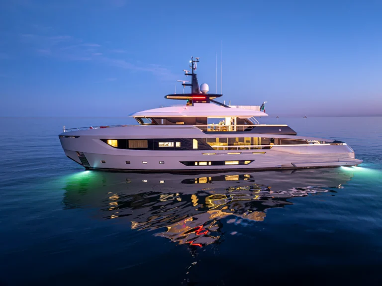 Photos of Ocean King DOGE 400 Yacht