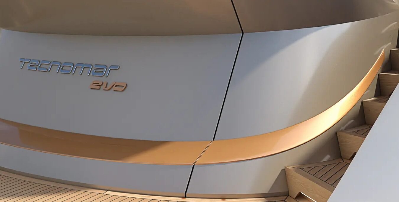 Tecnomar Evo 120 Yacht For Sale