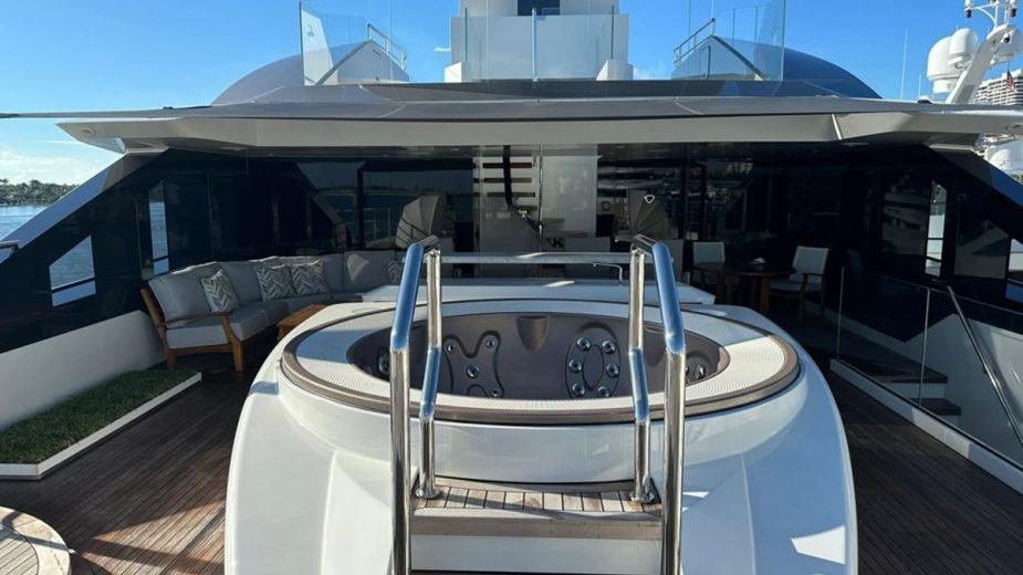 TANKOA YACHTS CASINO ROYALE YACHT FOR SALE