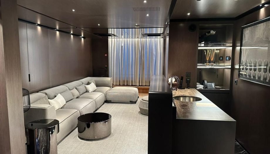 TANKOA YACHTS CASINO ROYALE YACHT FOR SALE