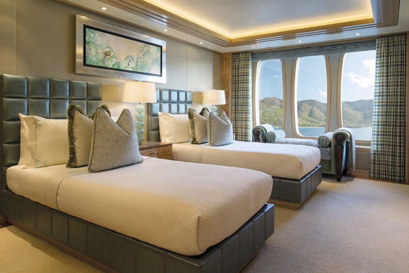 Lurssen Solandge Yacht for Charter (10)