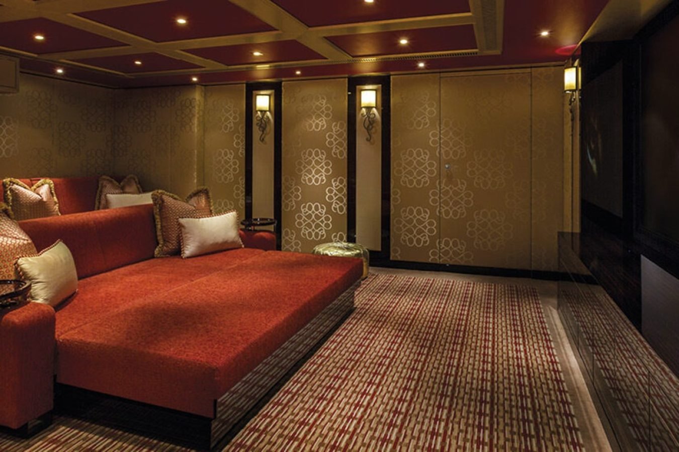 Lurssen Solandge Yacht for Charter (13)