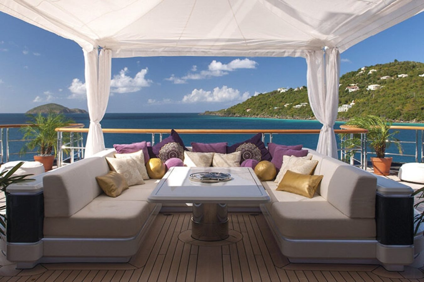 Lurssen Solandge Yacht for Charter (16)