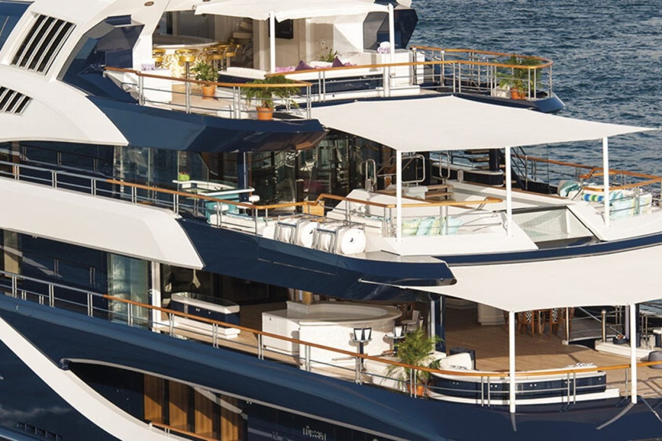 Lurssen Solandge Yacht for Charter (24)